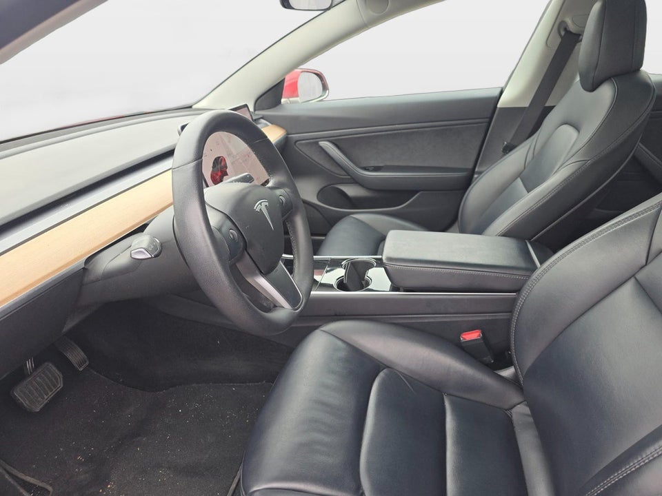 Tesla Model 3 Long Range AWD 4d
