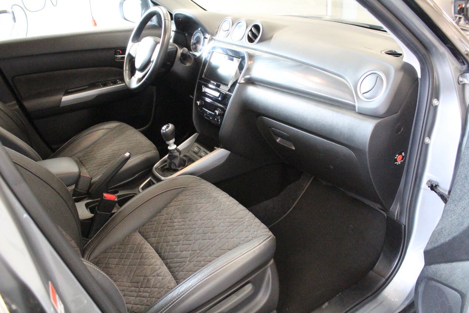 Suzuki Vitara 1,4 mHybrid Adventure 5d
