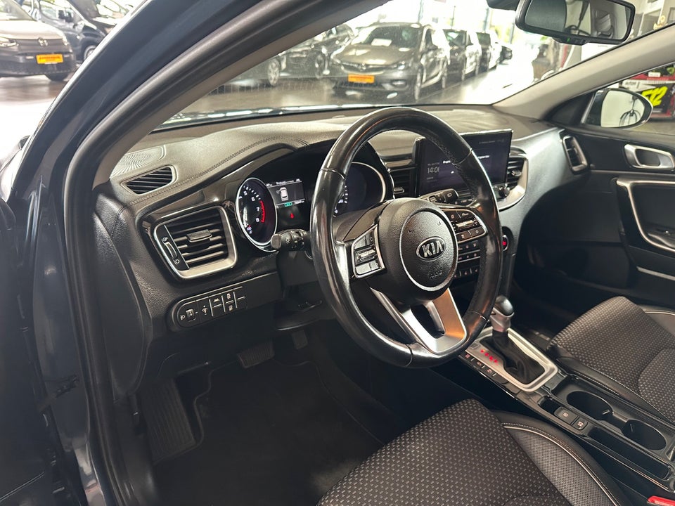 Kia Ceed 1,5 T-GDi mHEV Comfort Upgrade DCT 5d