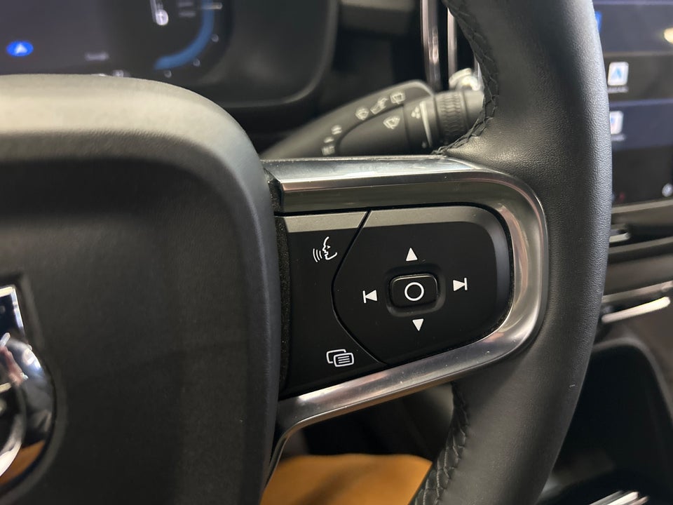 Volvo XC40 P6 ReCharge Core 5d