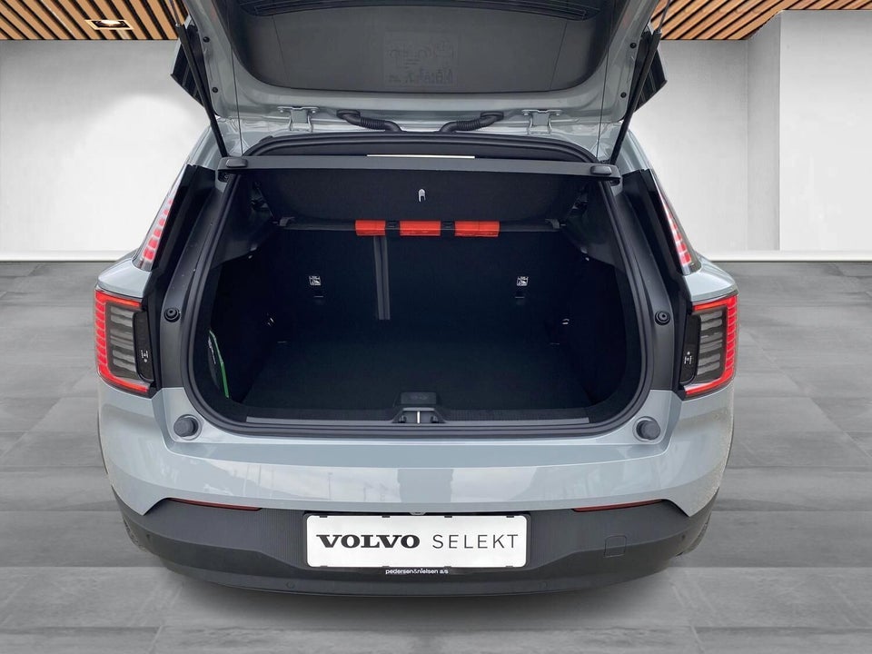 Volvo EX30 Extended Range Core 5d