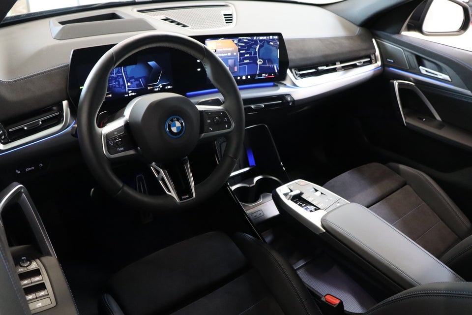 BMW iX2 eDrive20 Fully Charged M-Sport 5d