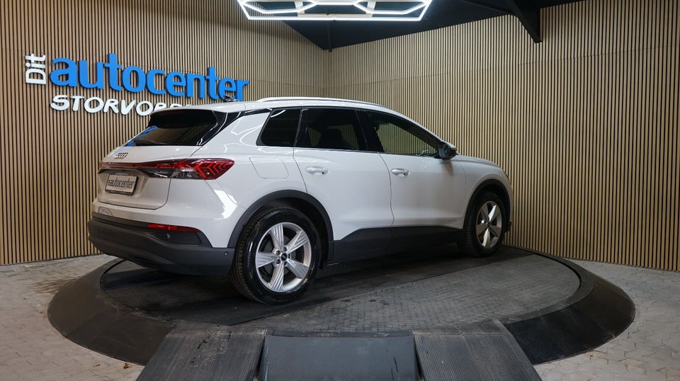 Audi Q4 e-tron 40  5d