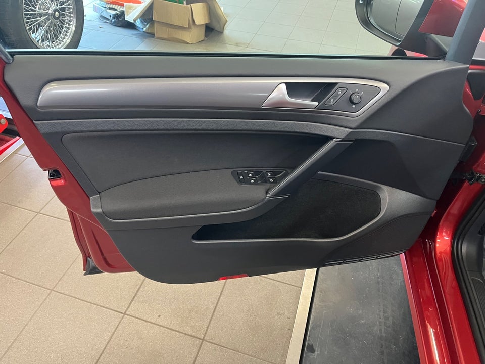 VW Golf VII 1,4 TSi 122 Comfortline DSG BMT 5d