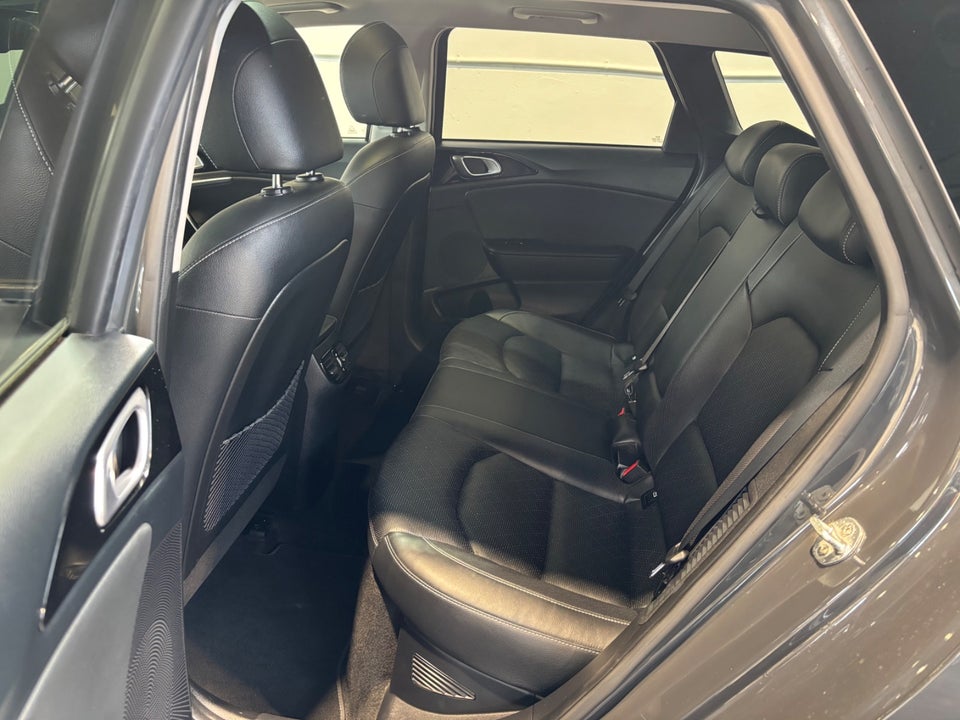 Kia Ceed 1,6 PHEV Advance+ SW DCT 5d