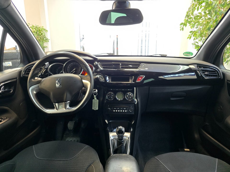 Citroën DS3 1,6 e-HDi 90 Style 3d