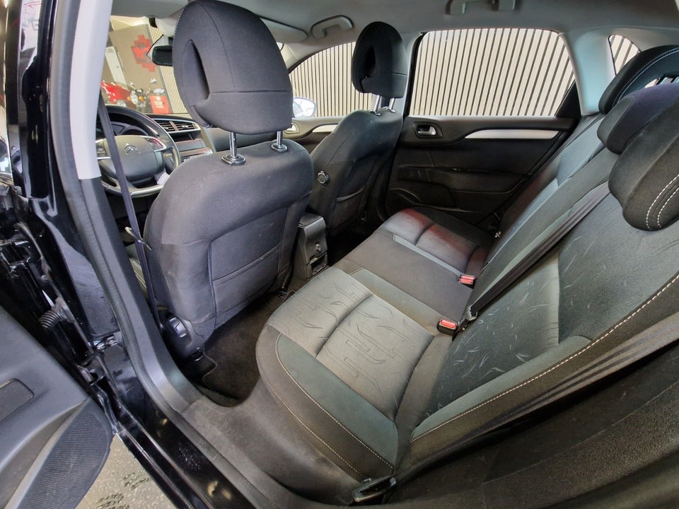 Citroën C4 1,6 e-HDi 115 Seduction E6G 5d