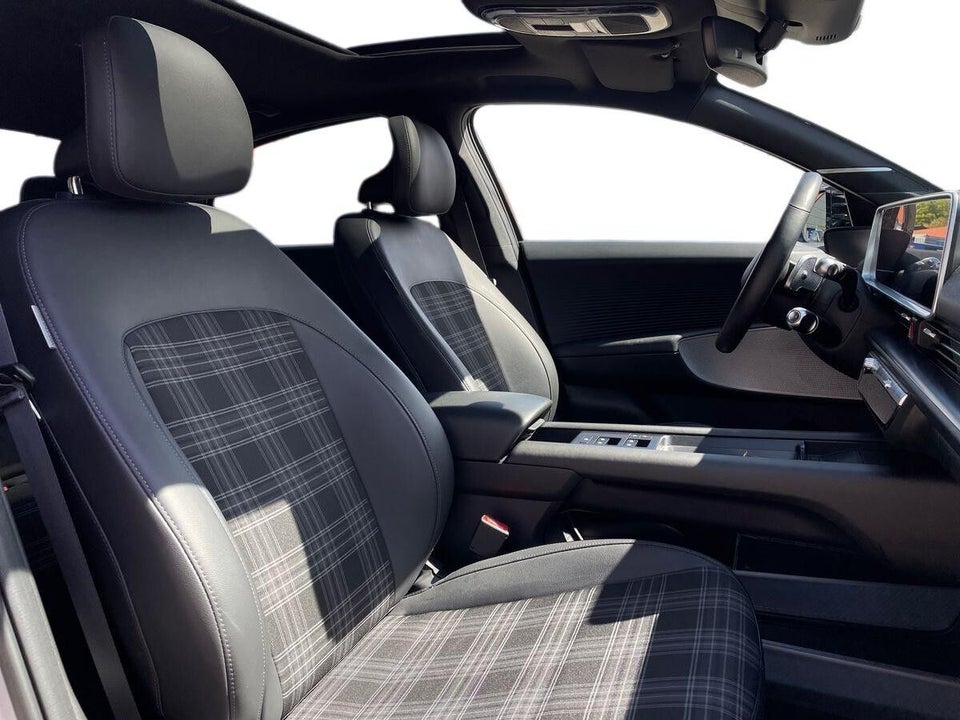 Hyundai Ioniq 6 77 First Edition AWD 4d