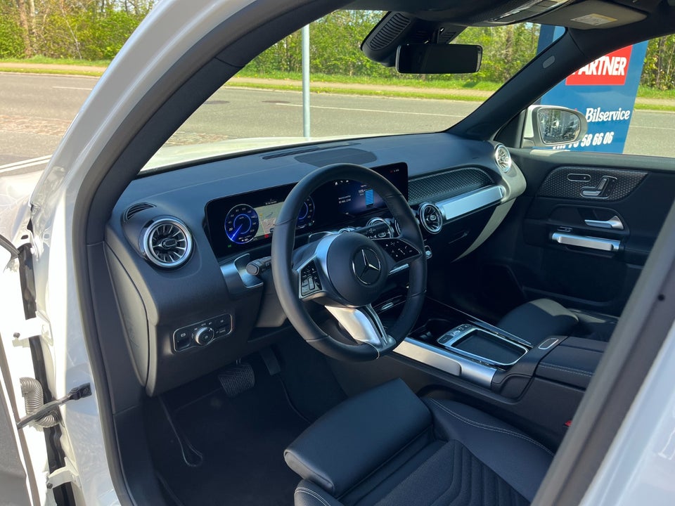 Mercedes EQB250+ Progressive Advance Plus 5d