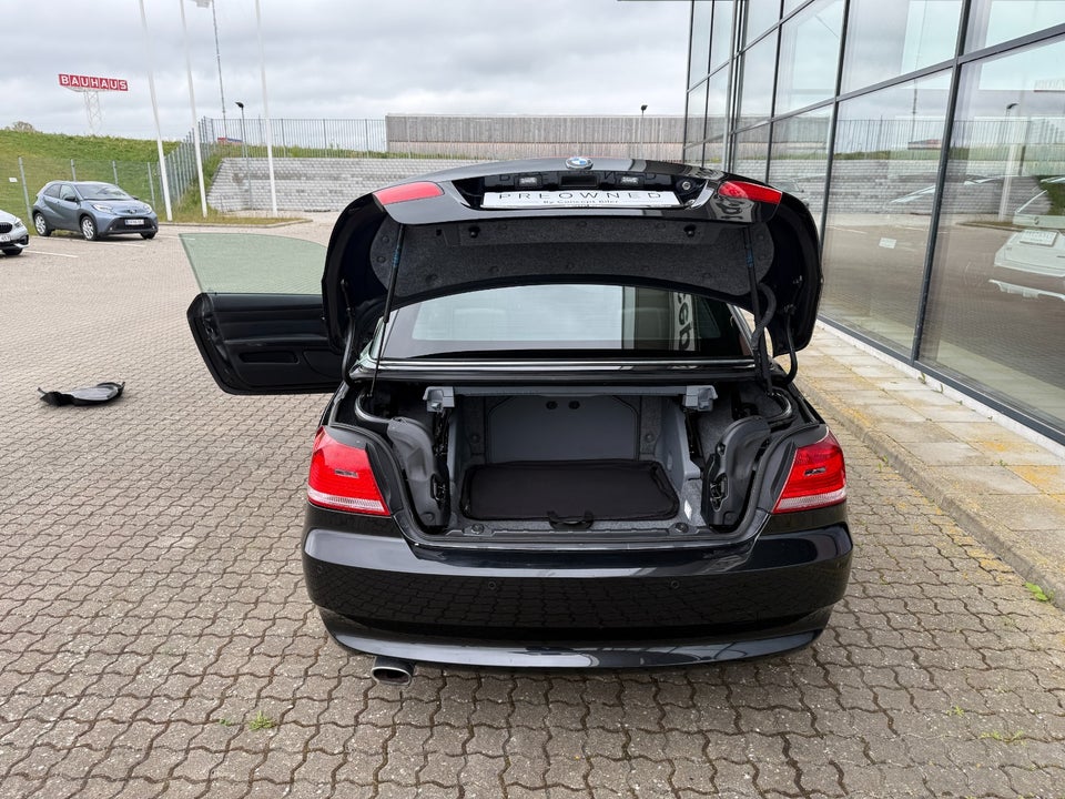 BMW 320i 2,0 Cabriolet 2d