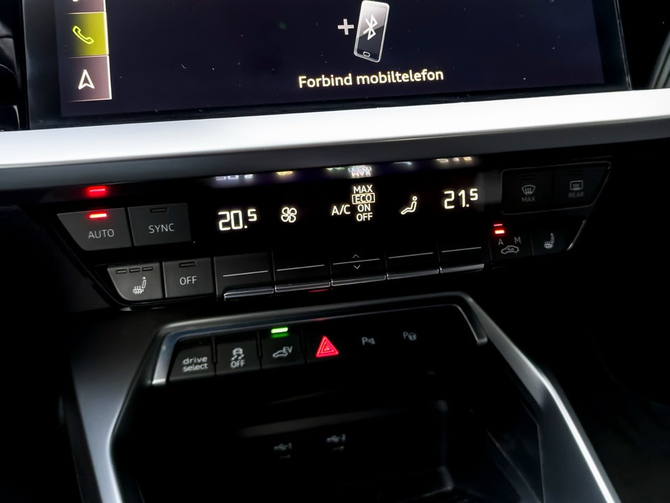 Audi A3 40 TFSi e Prestige Sportback S-tr. 5d