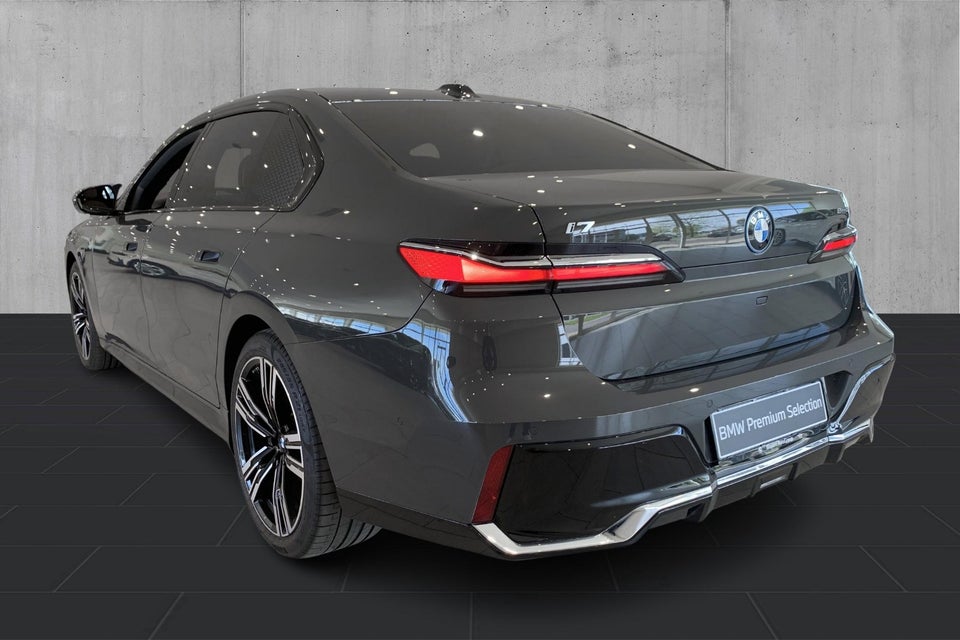BMW i7 eDrive50 M-Sport 4d