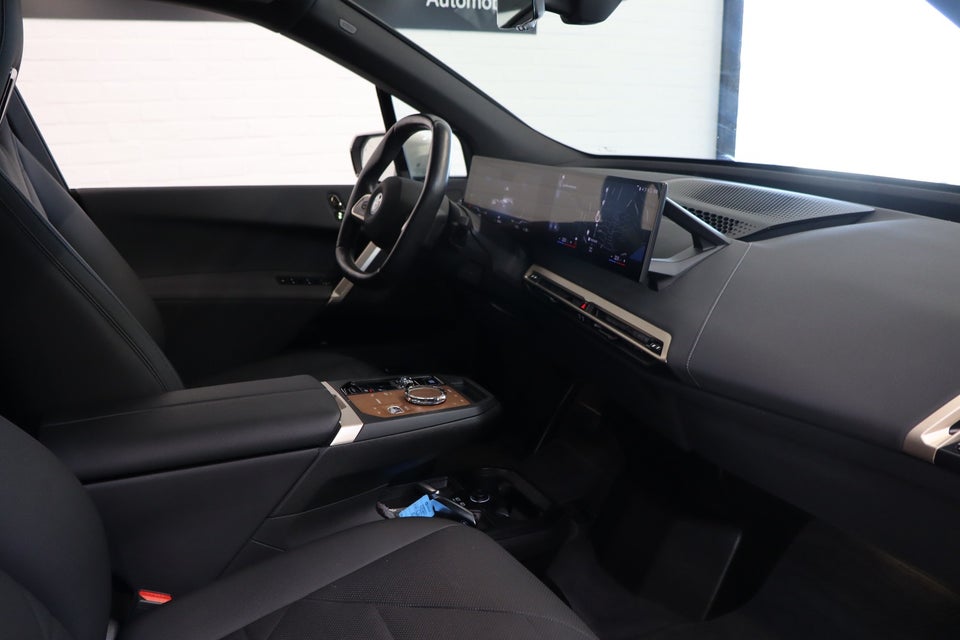 BMW iX xDrive40 Fully Charged 5d
