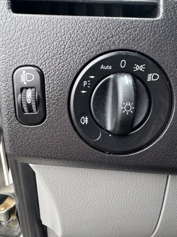 Mercedes Sprinter 319 3,0 CDi R3 Kassevogn 5d
