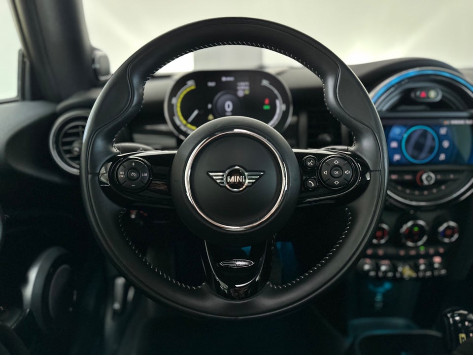 MINI Cooper SE Maximise 3d