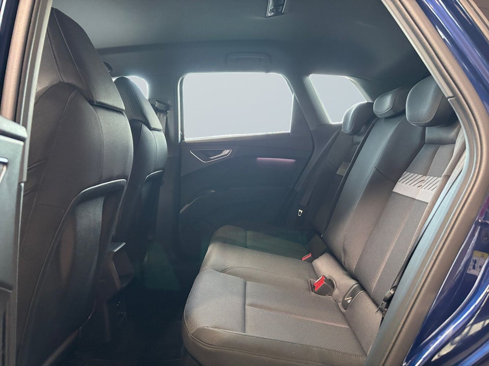 Audi Q4 e-tron 40  5d