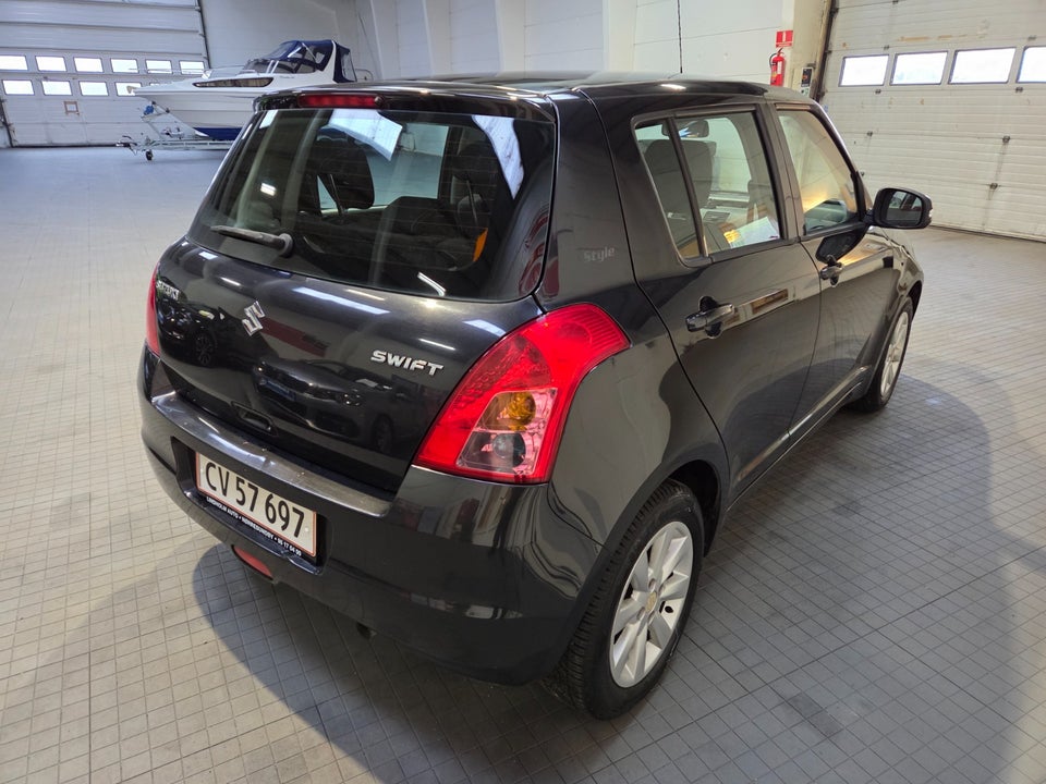 Suzuki Swift 1,3 GL-A 5d