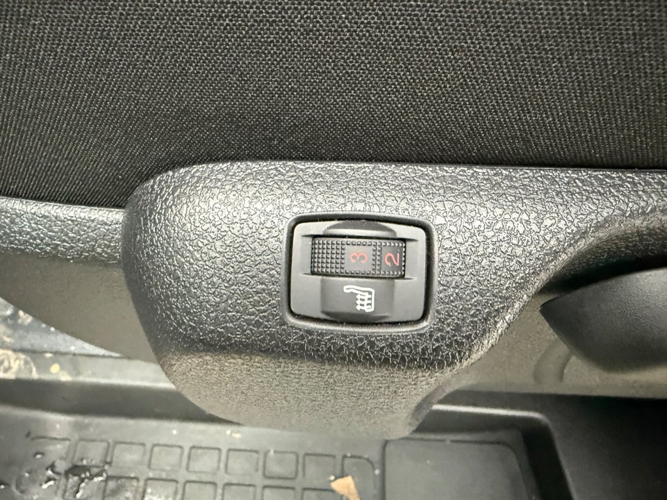 Peugeot e-Expert 75 L3 Premium Van