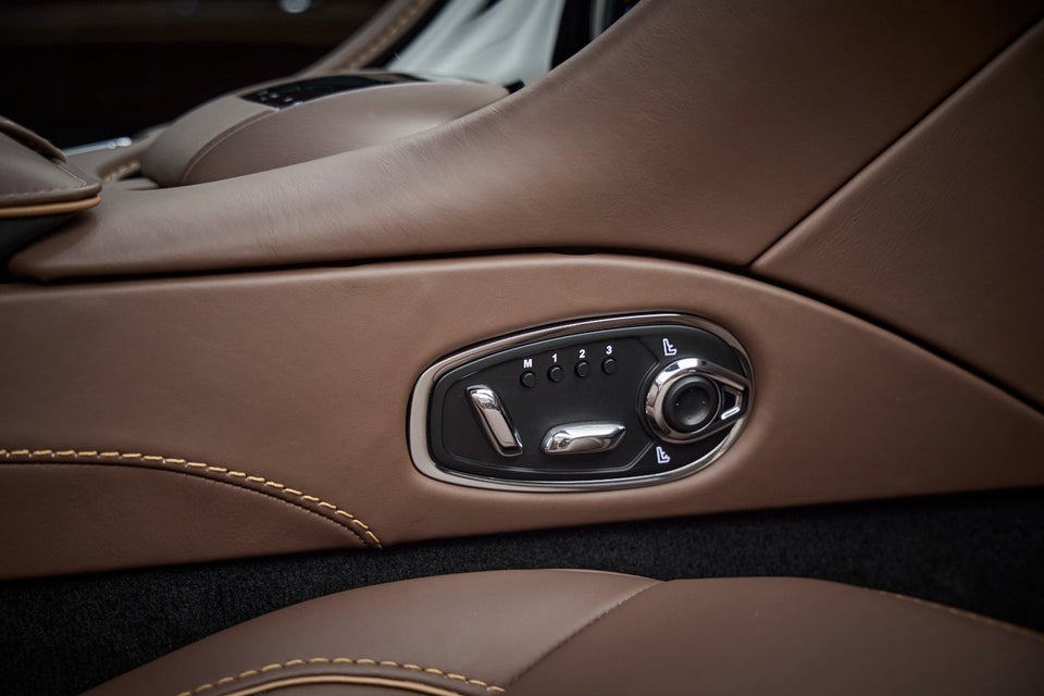 Aston Martin DBS 5,2 Superleggera aut. 2d