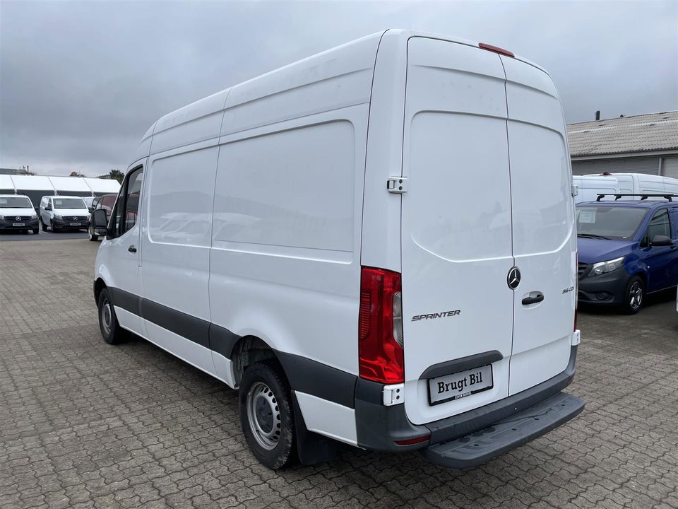 Mercedes Sprinter 316 2,2 CDi A2 Kassevogn RWD