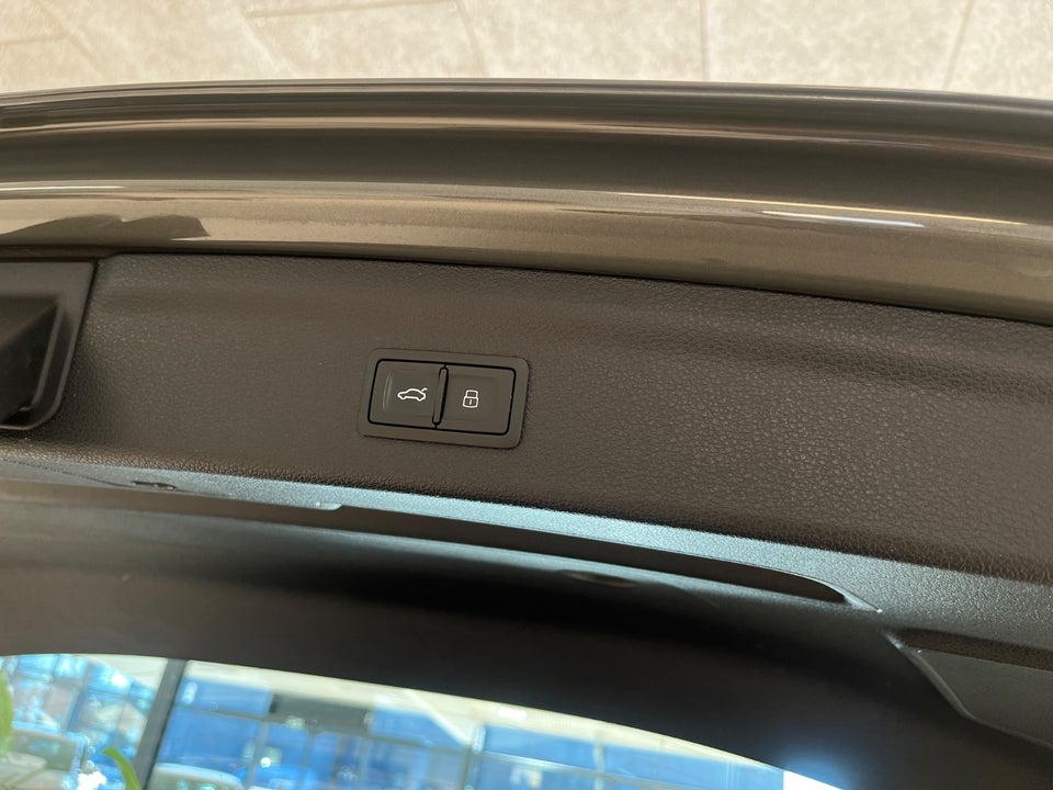 Audi Q3 45 TFSi e Attitude plus S-tr. 5d