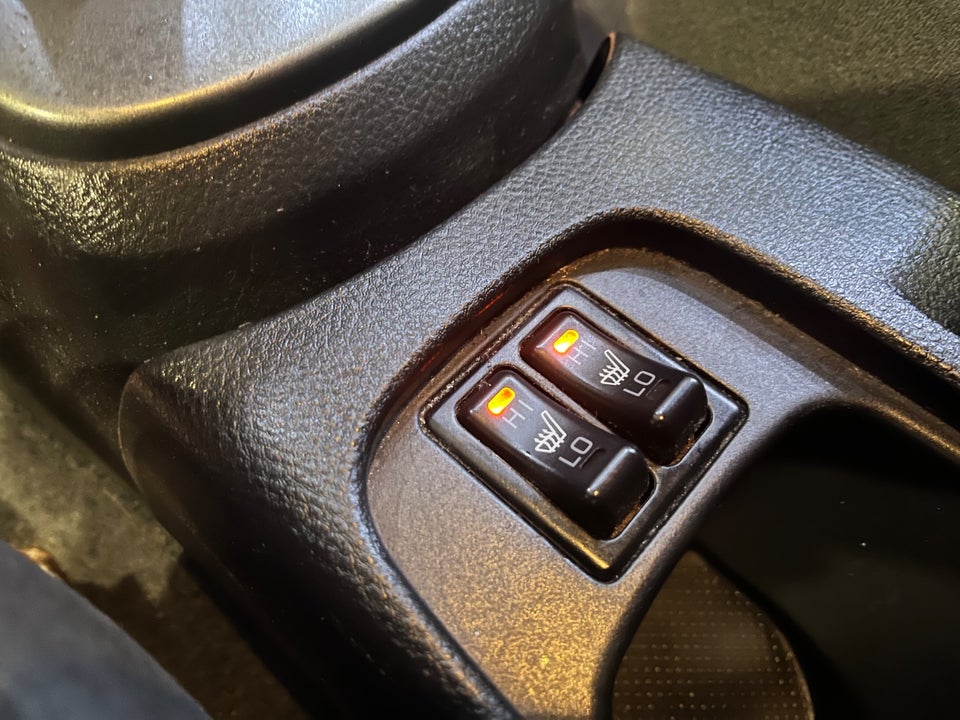 Mitsubishi Lancer 1,6 Comfort stc. 5d