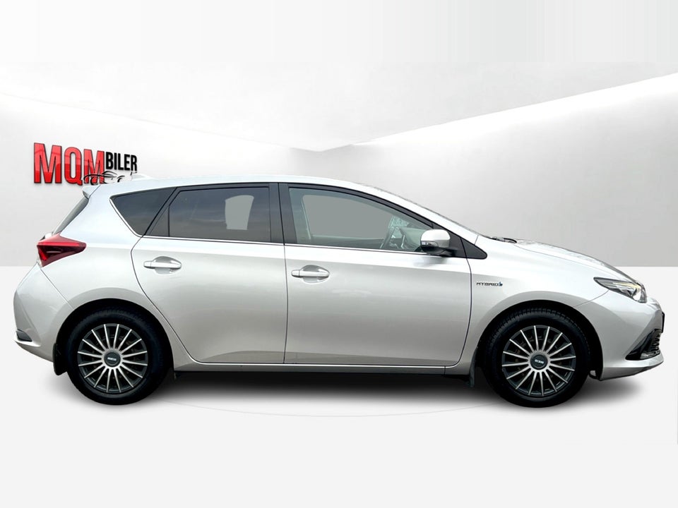 Toyota Auris 1,8 Hybrid H2 Selected CVT 5d