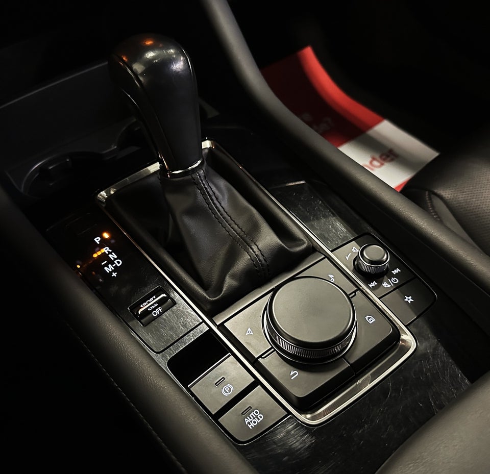 Mazda 3 2,0 SkyActiv-G 122 Cosmo aut. 5d