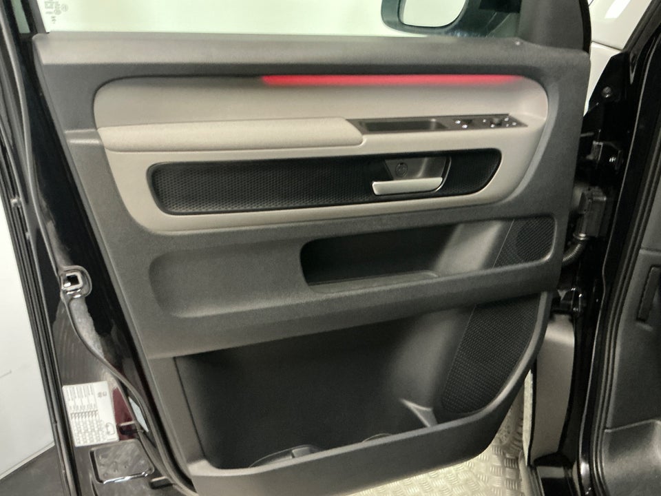 VW ID.Buzz 77 Pro SWB 5d