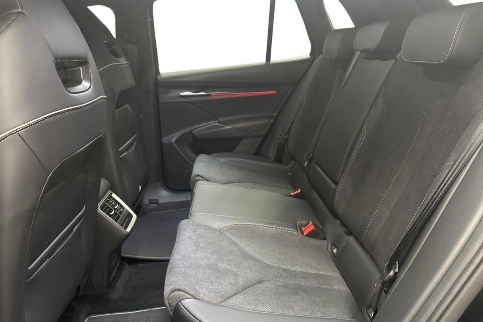 Skoda Elroq 60 iV Sportline Premium 5d