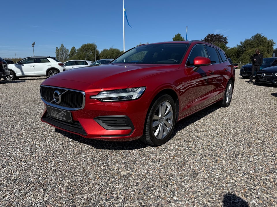 Volvo V60 2,0 T4 190 Momentum aut. 5d