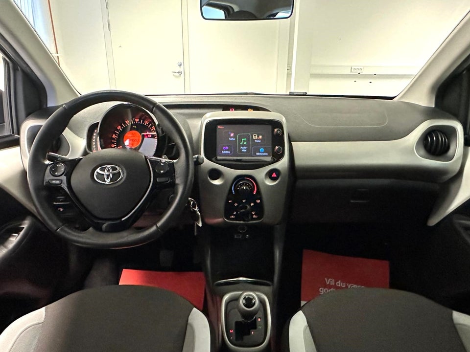 Toyota Aygo 1,0 VVT-i x-change x-shift 5d