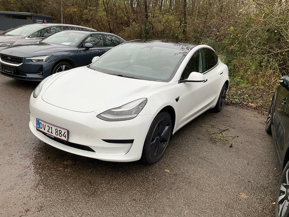 Tesla Model 3 Standard Range+ RWD 4d