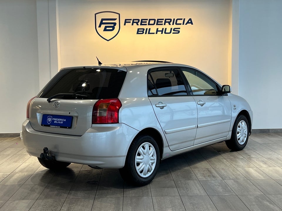 Toyota Corolla 1,4 Sol 5d