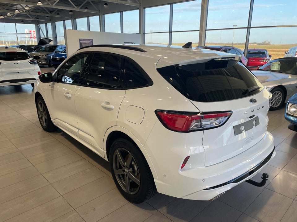 Ford Kuga 2,5 PHEV ST-Line X CVT 5d