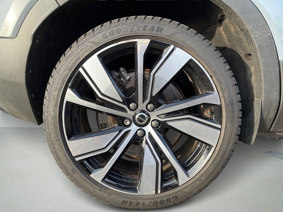 Volvo XC40 P8 ReCharge Twin R-Design 5d