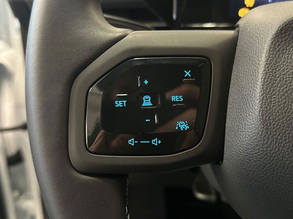 Ford Capri 82 Select Extended Range 5d