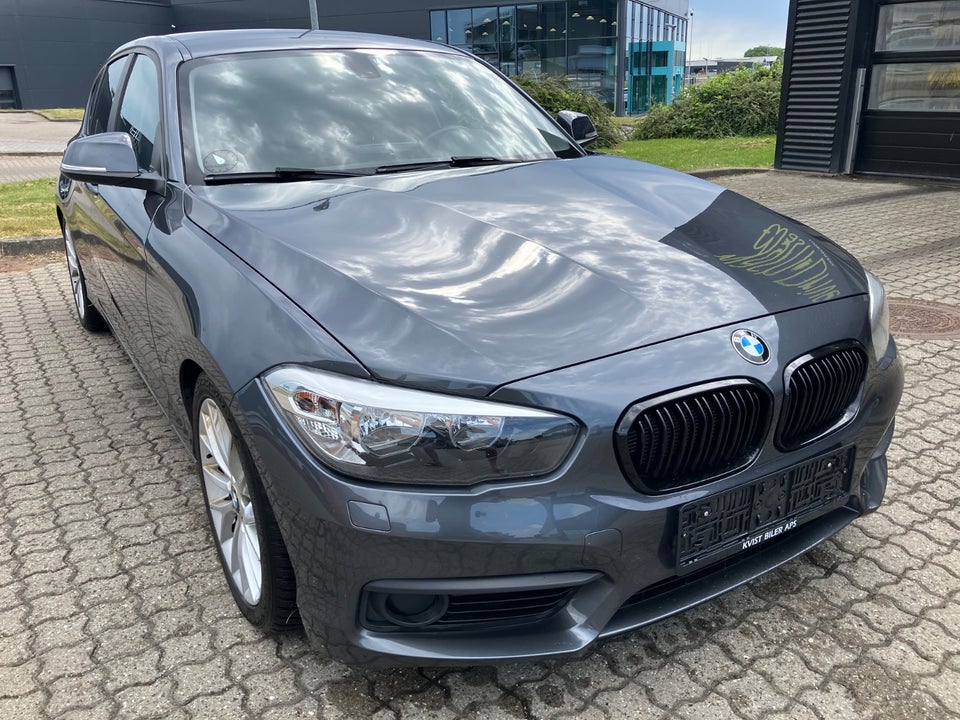 BMW 118i 1,5 Connected aut. 5d