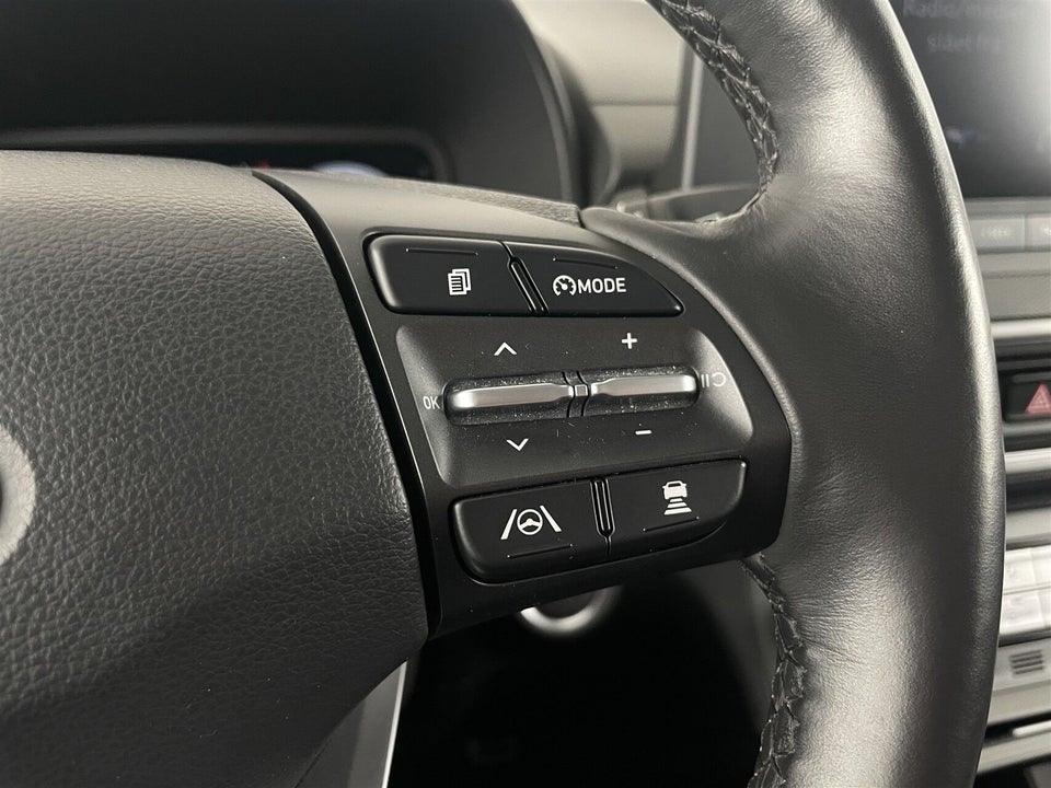 Hyundai Kona 64 EV Essential 5d