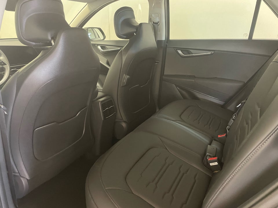 Kia Niro 64 EV Prestige 5d