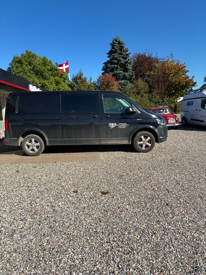 VW Transporter 2,0 TDi 180 Kassevogn DSG lang