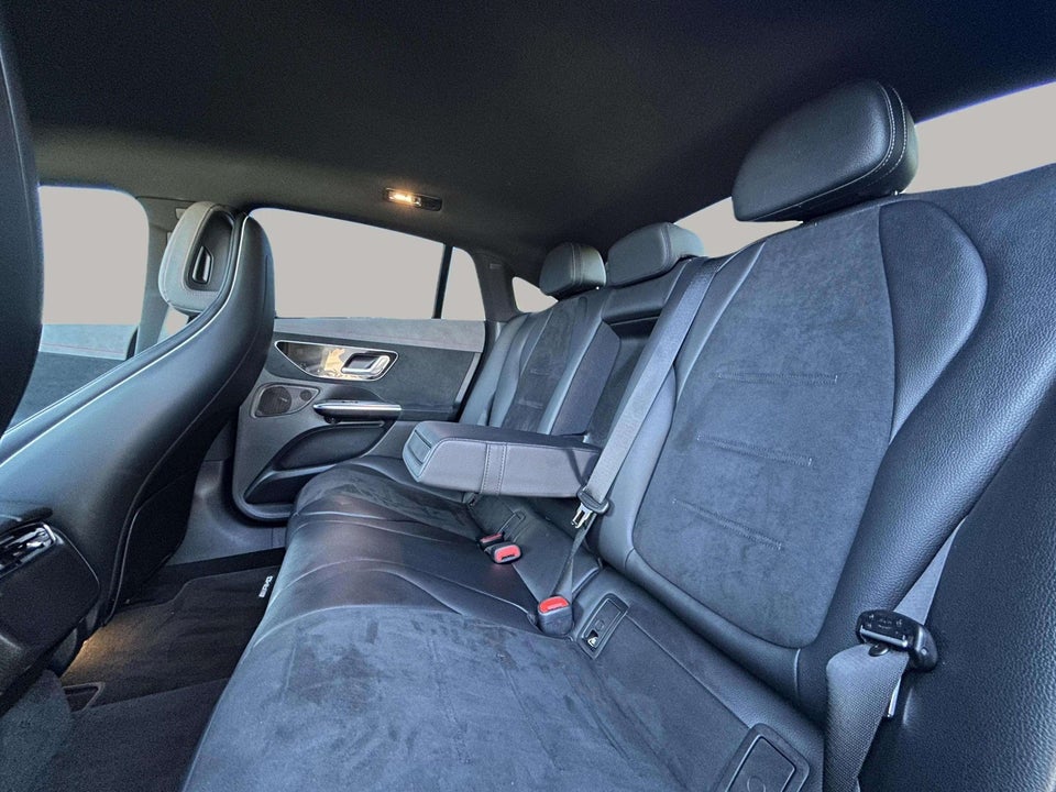Mercedes EQE500 AMG Line 4Matic 4d