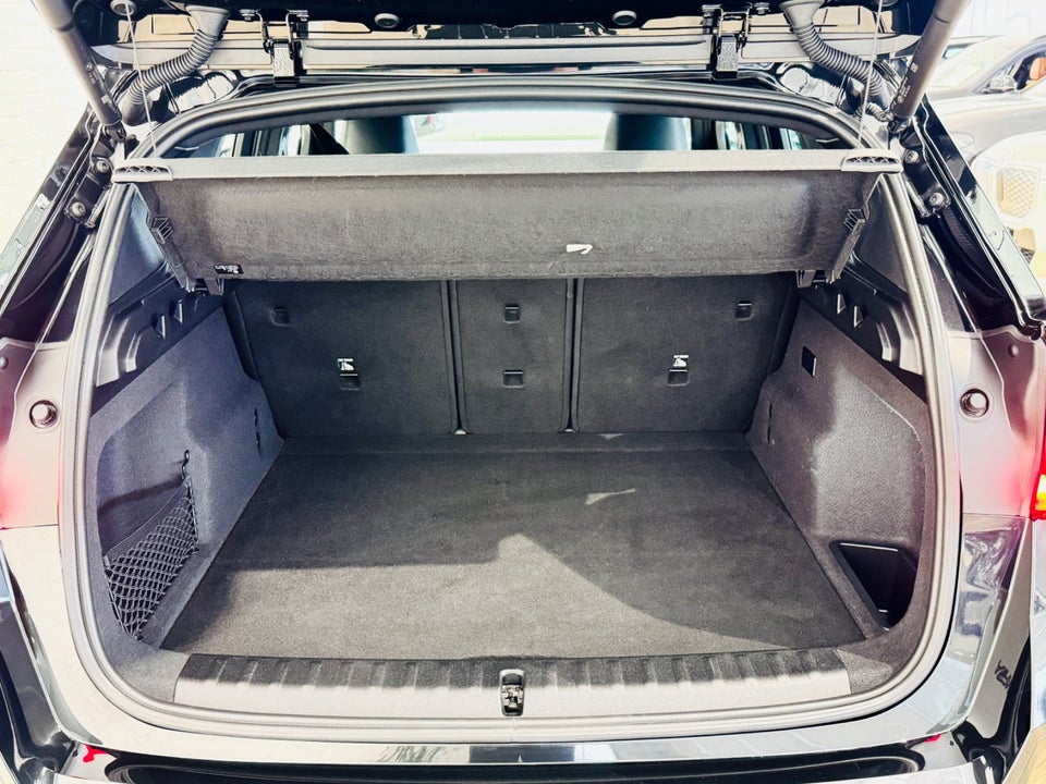 BMW iX1 eDrive20 M-Sport 5d