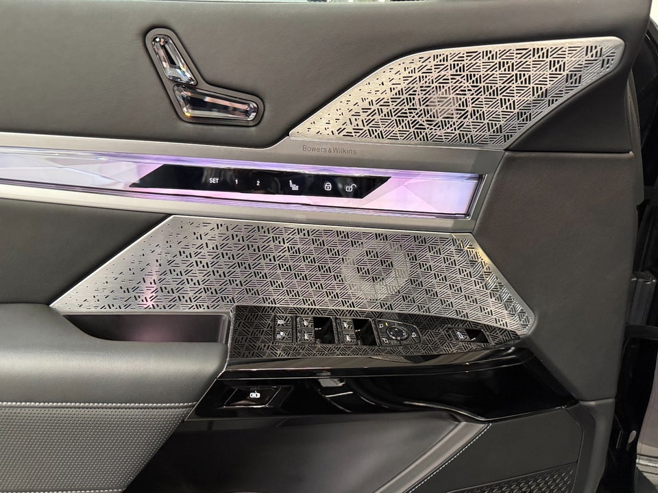 BMW i7 xDrive60 M-Sport 4d