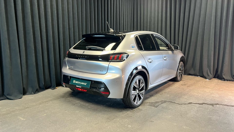 Peugeot e-208 50 GT 5d