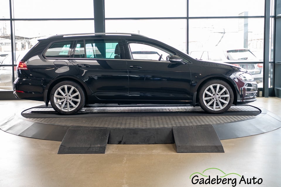 VW Golf VII 2,0 TDi 150 Highline Variant DSG 5d