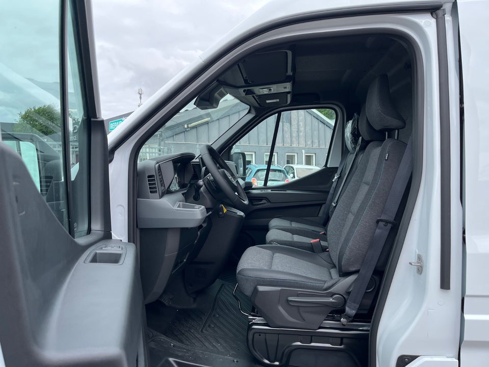 Nissan Interstar 2,0 dCi 170 L3H2 Tekna aut. Van