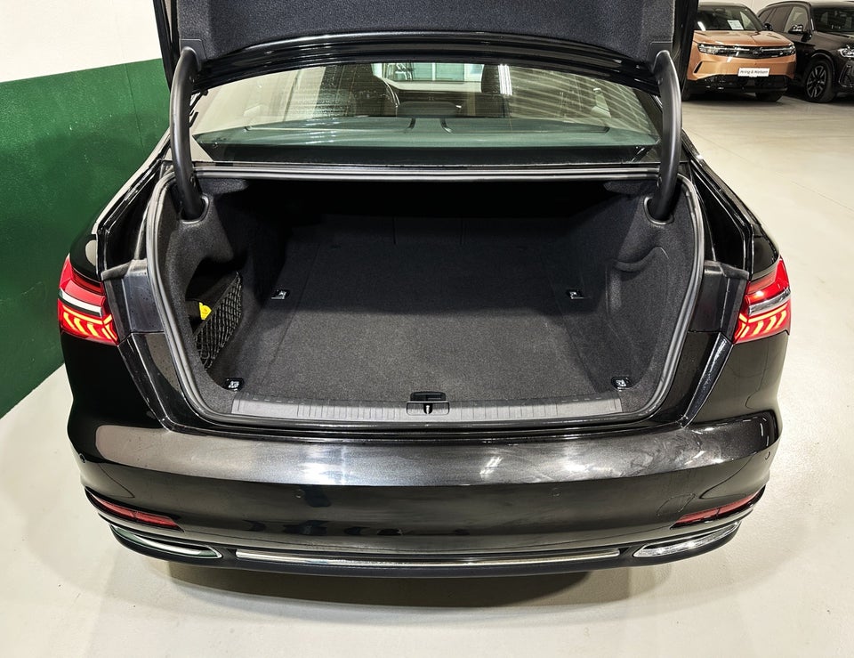 Audi A6 40 TDi Sport S-tr. 4d