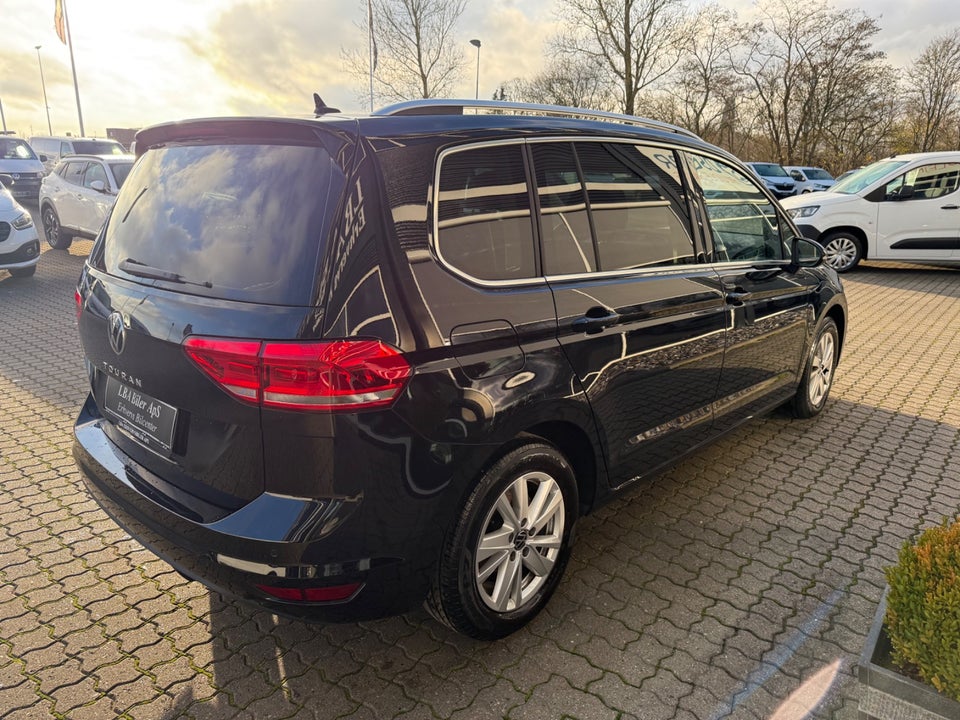 VW Touran 2,0 TDi 150 Highline+ DSG Van 5d