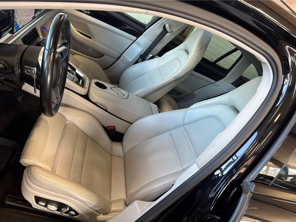 Porsche Panamera 4 2,9 E-Hybrid Sport Turismo PDK 5d